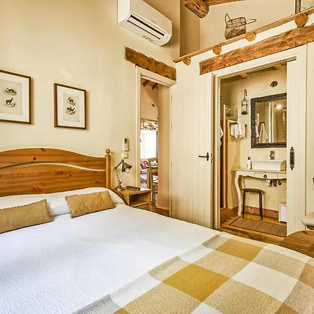 Nice In With Wifi, 4 Bedrooms And Outdoor Swimming Pool Dom wakacyjny *